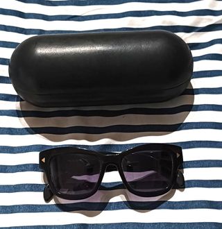 Gafas de sol Ana Locking negras con estuche