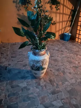 Jarrón antiguo decorado