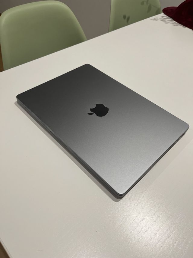 MacBook Pro M1 Pro - 16GB RAM + 512GB