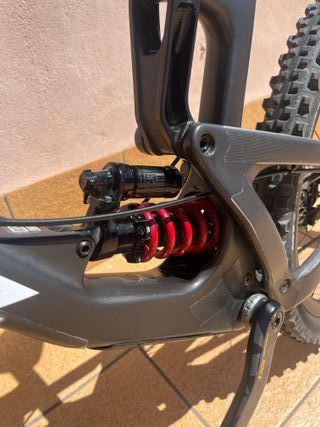 Santa Cruz Nomad v5 2021