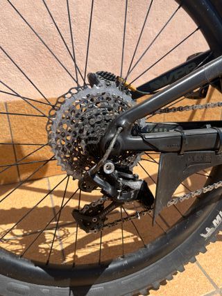 Santa Cruz Nomad v5 2021