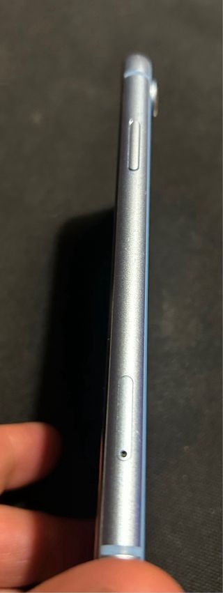 iPhone XR impeccabile, senza un graffio