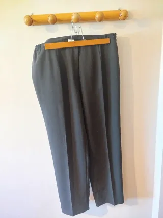 Pantalón gris mujer