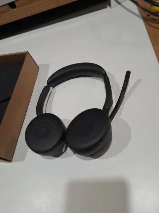 Auriculares Inalámbricos Negros Nuevos