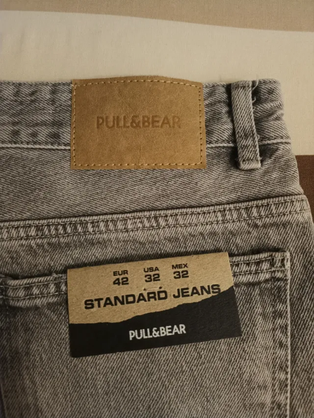 Pantalón vaquero gris Pull & Bear