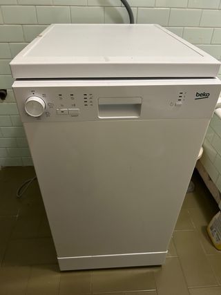 Lavastoviglie Beko DFN05211W A+