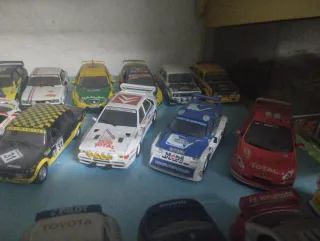 Lote 90 Coches a escala 1:43