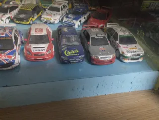 Lote 90 Coches a escala 1:43