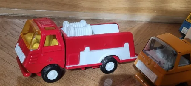 6 Camiones Mini Sansón y Playme