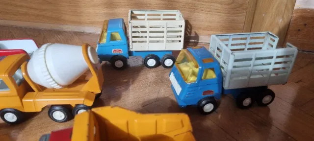 6 Camiones Mini Sansón y Playme