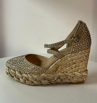 Sandalias Alma en Pena Beige/Oro Tachuelas