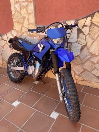 Yamaha DT 125 RE Enduro Azul