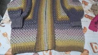 Chaqueta de lana tejida a mano