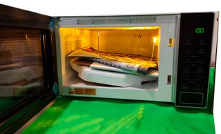 Microondas Whirlpool MWP 203 W Grill 20L