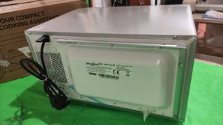 Microondas Whirlpool MWP 203 W Grill 20L