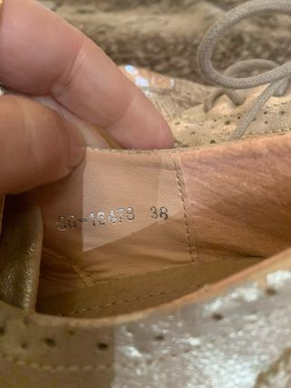 Zapatos Buenarotti Talla 38 Beige y Dorado