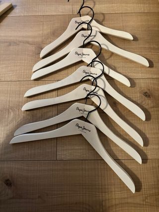 Perchas Pepe Jeans Madera