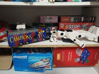 Lote de juegos de mesa y juguetes