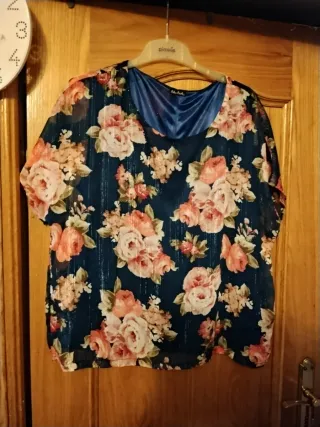 Blusa floral Pilar Prieto