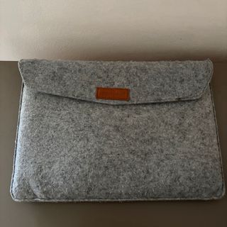 Custodia per PC in feltro grigio