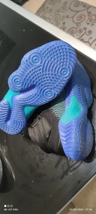 Zapatillas Adidas Baloncesto Negras y Azules