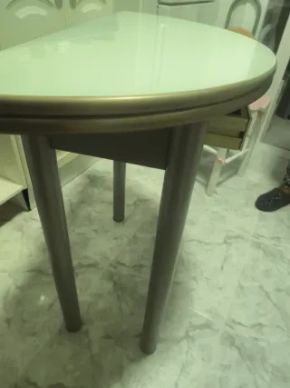 Mesa de cocina redonda metal y madera