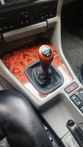 BMW 735i E32 (1987) - Clásico