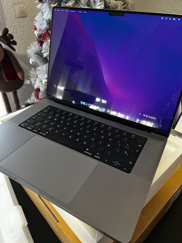 MacBook Pro M2 MAX 64GB