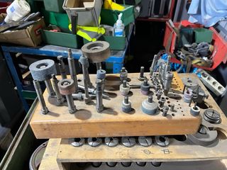 Fresadora con accesorios marca Deckel visu Fagor