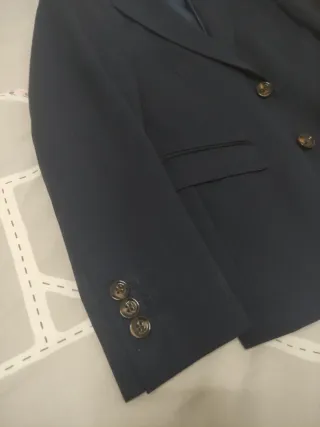 Americana Álvaro Moreno.  Talla 9-10 Azul Mari