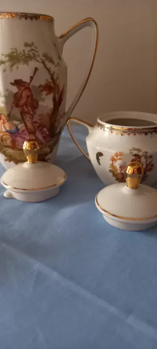 Juego de café porcelana 6 servicios.  Años 50