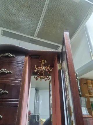 Joyero musical de madera