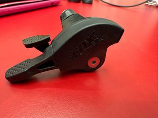 Mando Fox 2 Posiciones para horquilla y suspensión