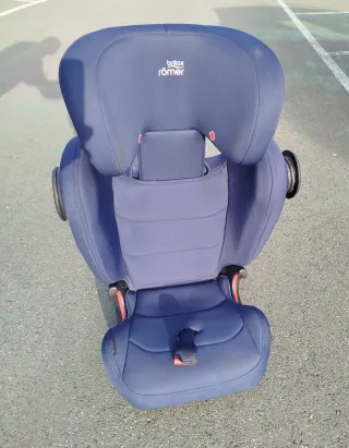 Sillita coche Britax Römer azul KIDFIX III M