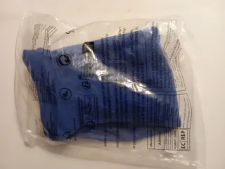 Jersey de punto azul eléctrico talla M.