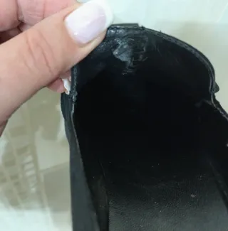 Scarpe nere BORO design con fiocco