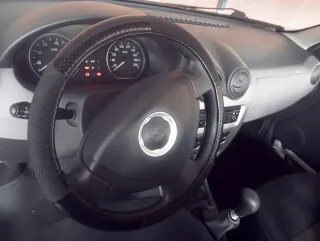 Dacia Sandero  2009 muy buen estado.