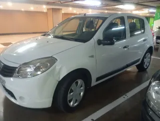 Dacia Sandero  2009 muy buen estado.
