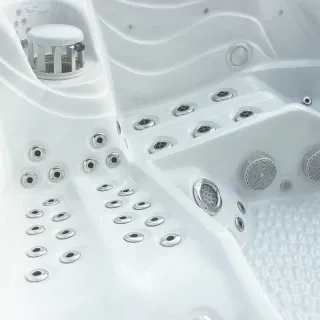 Jacuzzi Miami 220x220 141 jets