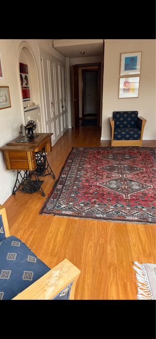 Butacas y armarios antiguos. Art Deco