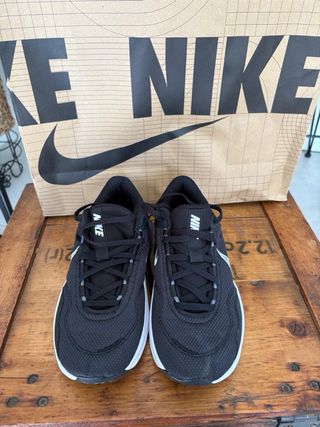 Zapatillas Nike Legend Essential 3 Mujer