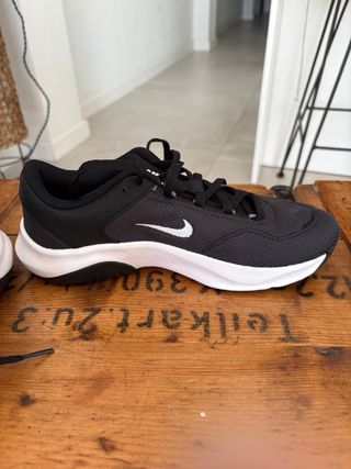 Zapatillas Nike Legend Essential 3 Mujer