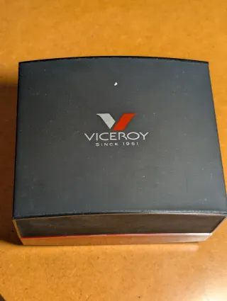 Reloj Viceroy Cuadrado Blanco y Plateado