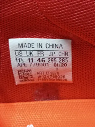 Botines Adidas Rojos y Negros