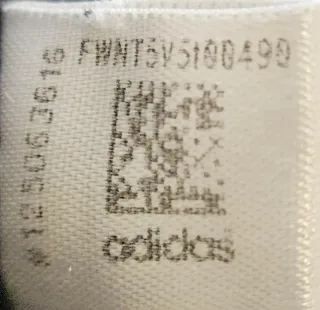 Top deportivo Adidas negro