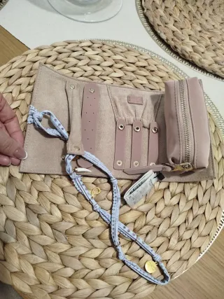 Porta joyas beige y rosa