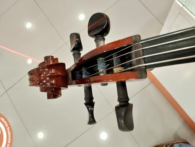 VIOLONCHELO 4/4 B&H 400 + FUNDA