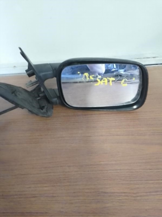Retrovisor derecho Volkswagen Passat (B3,