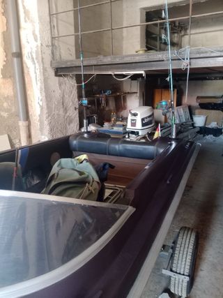 Se vende barco en muy buen estado con papeles