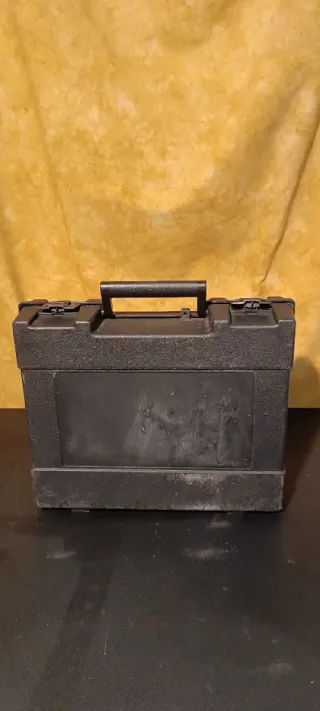 Sierra de calar Hercules de 710wcon maletín